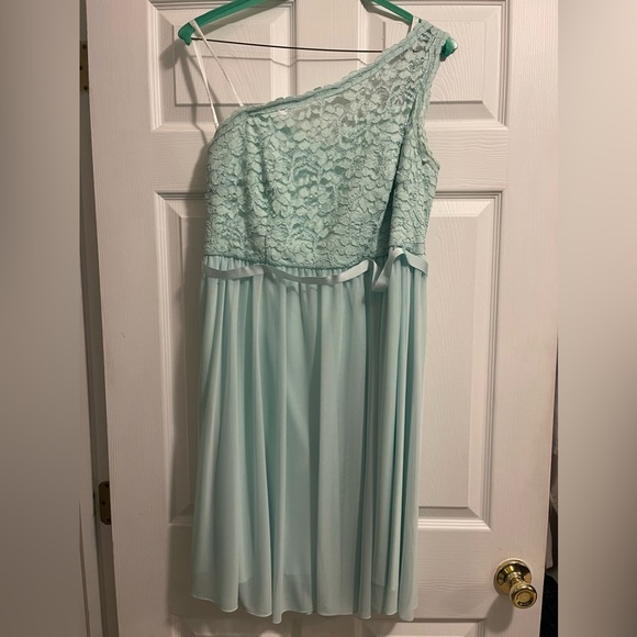 David’s Bridal one shoulder Mint lace and mesh dress Size 16 - Picture 1 of 7